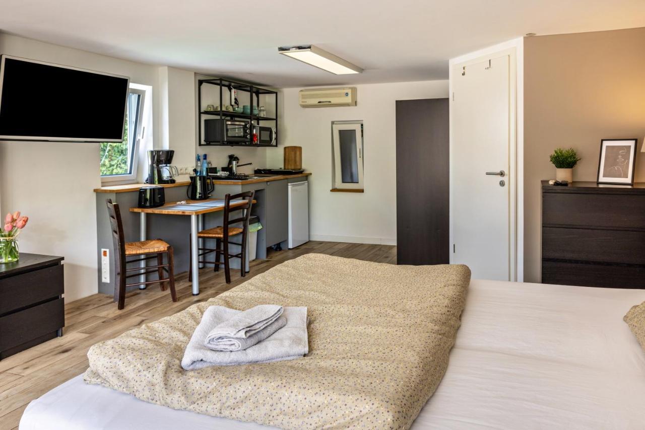 Tinyhouse Baumann Hotel Quickborn  Exterior photo