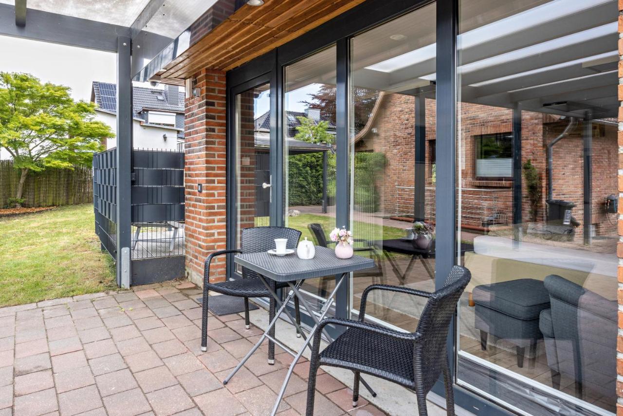 Tinyhouse Baumann Hotel Quickborn  Exterior photo
